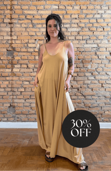 VESTIDO AMPLO ALCINHA AREIA DOURADA